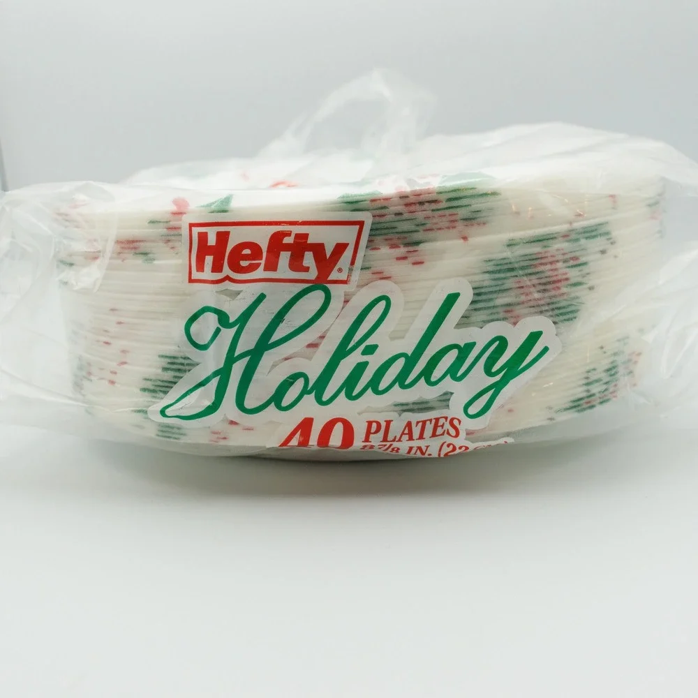 Vintage Christmas Plates Styrofoam Hefty Holiday Holly Berries 40 Foam 2001